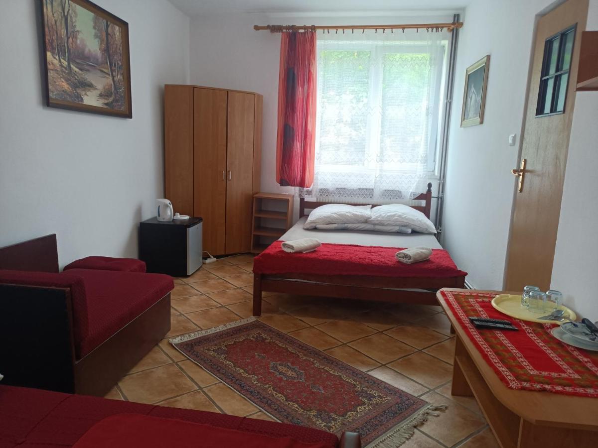 Apartamento Jasionka Ustrzyki Dolne Exterior foto