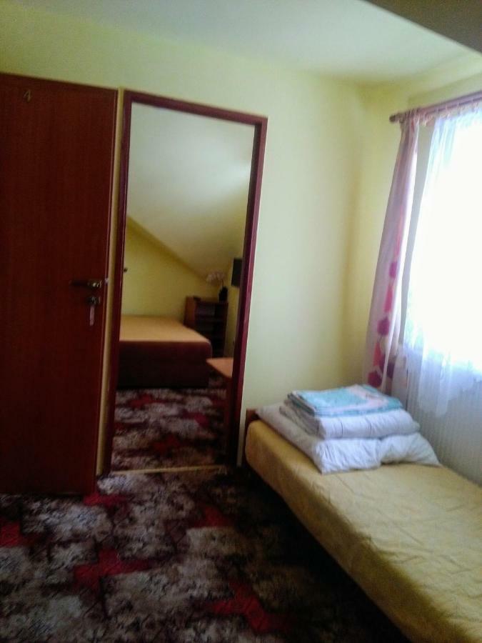 Apartamento Jasionka Ustrzyki Dolne Exterior foto